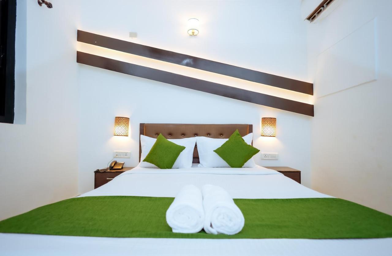 Sunkissed Premium, Goa By Wsi, Calangute Beach Kültér fotó